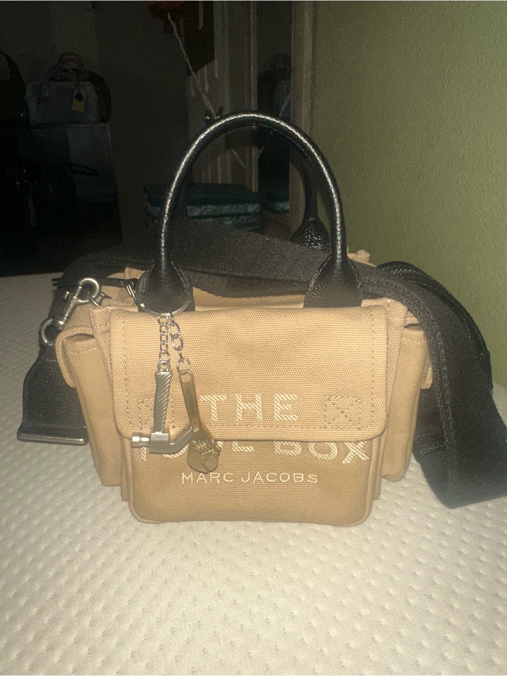 Marc jacobs the tool box